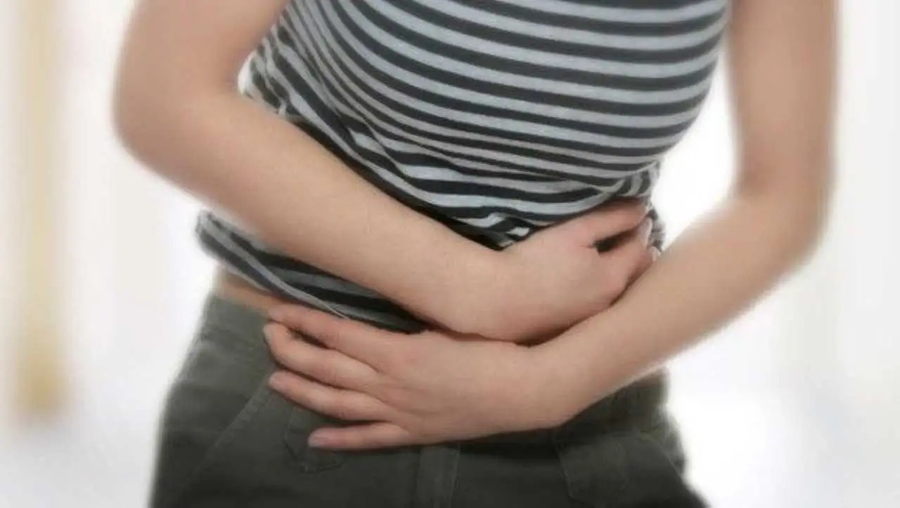 Quali sono i sintomi di un prolasso uterino? La sensazione di peso al basso ventre