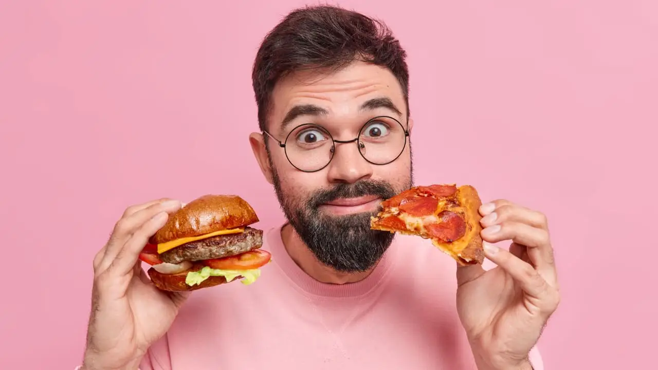 Quali sono gli alimenti che fanno male alla prostata? I cibi che gli uomini dovrebbero evitare